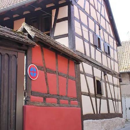 De L'ours Grognon Сasa de vacaciones Dambach